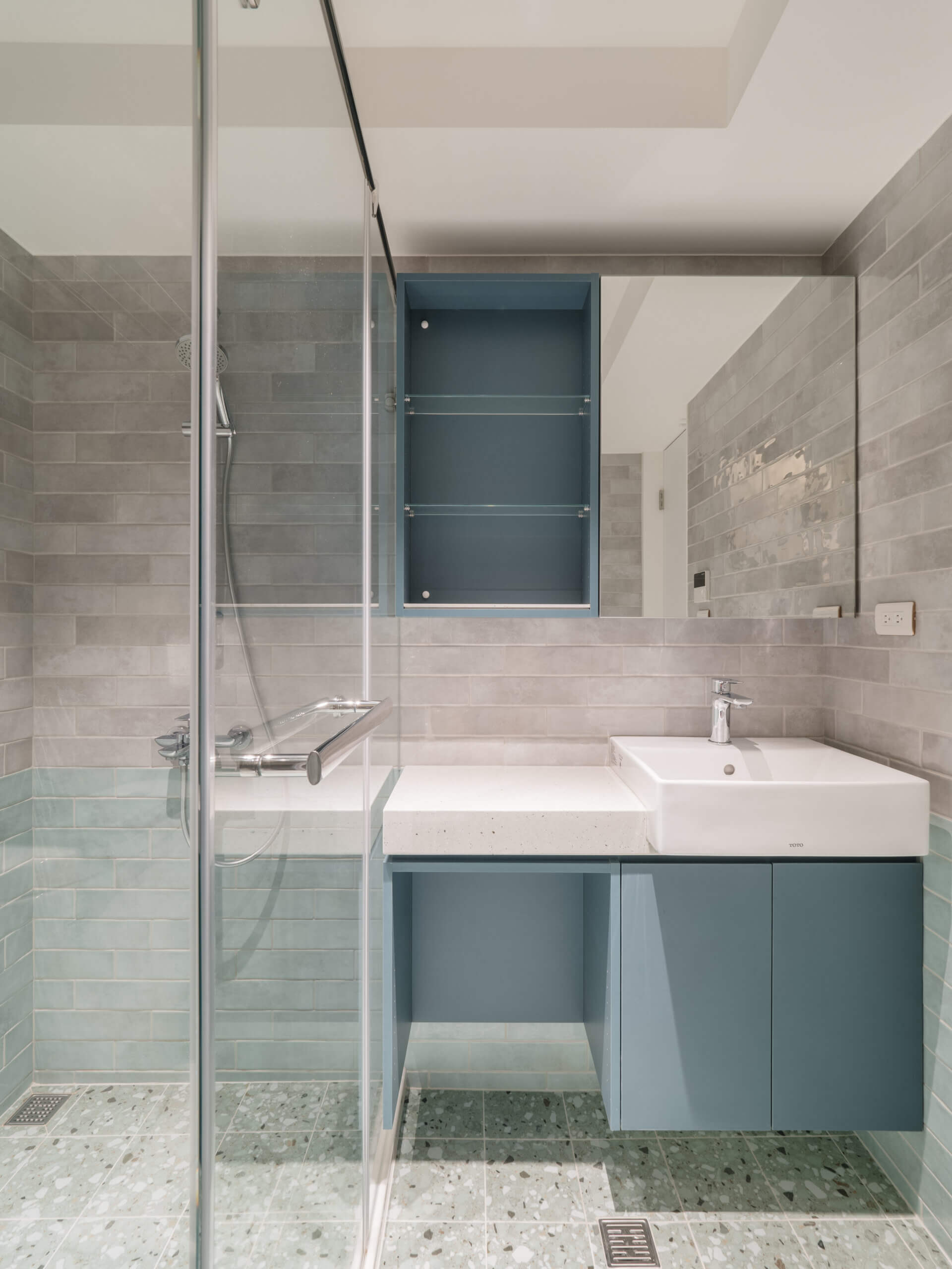 XA234305-編輯-編輯